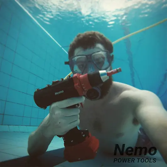 Taladro percutor sumergible piscinas Nemo